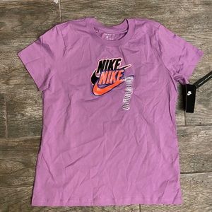 Womens Nike Shirt Brand New Size Medium